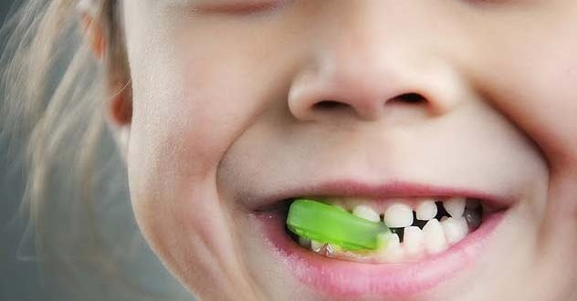 dentes das crianças do novo milénio